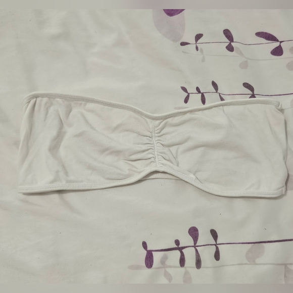 Garage - White Bandeau - Picture 2 of 6